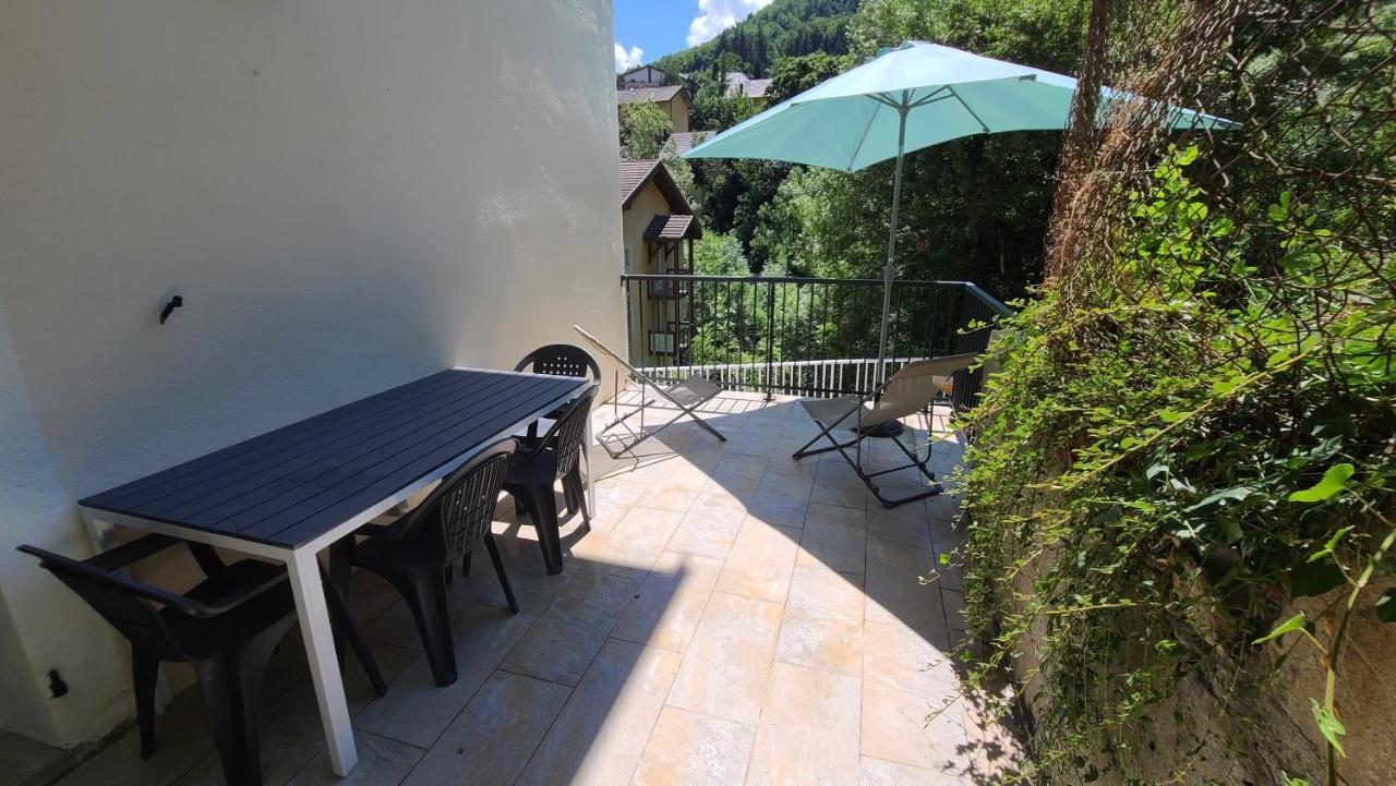 Joli Appartement Renove Avec Terrasse ブリッド・レ・バン エクステリア 写真